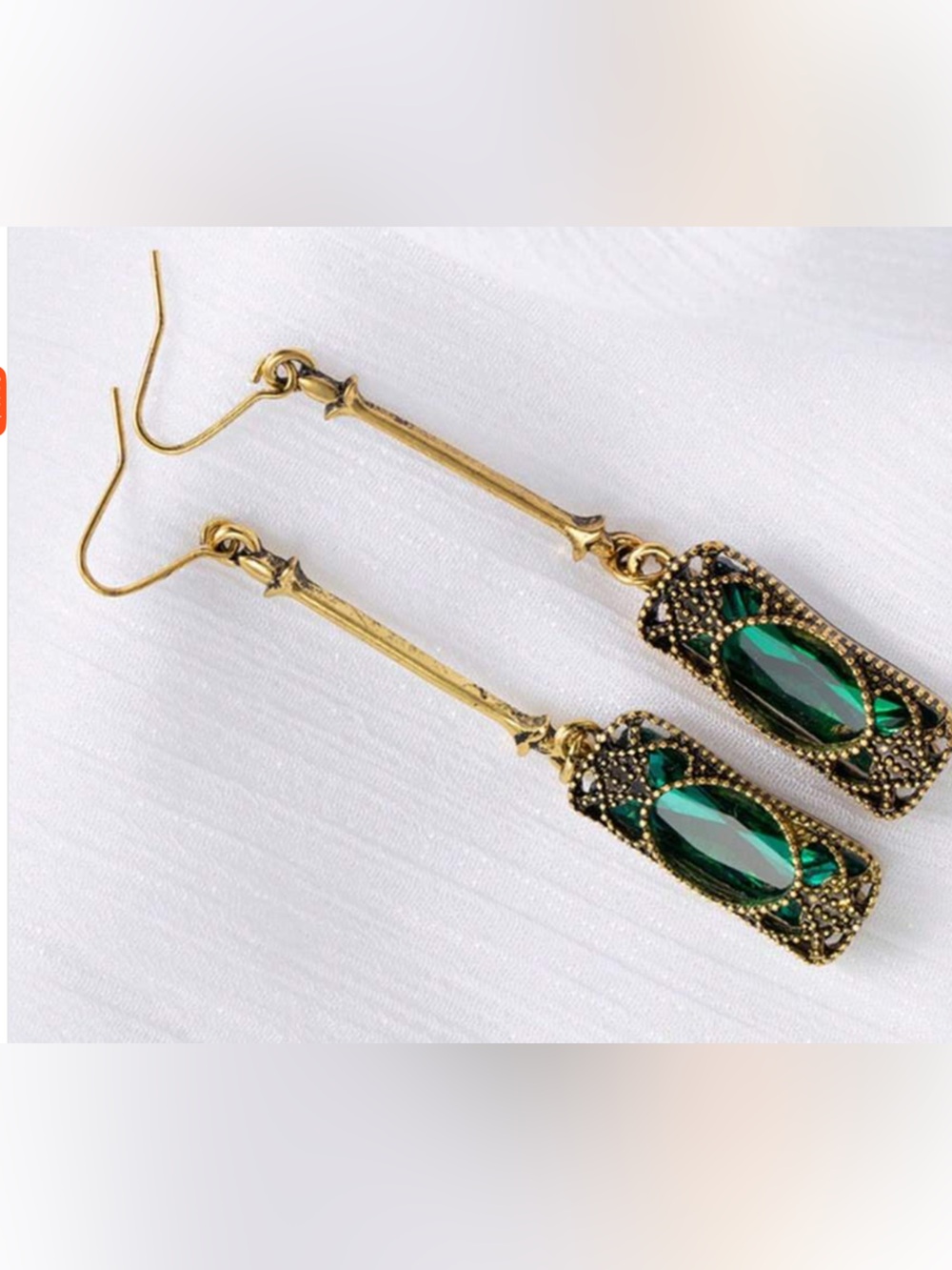 Vintage Gold and Green Dangle Earrings NWOT